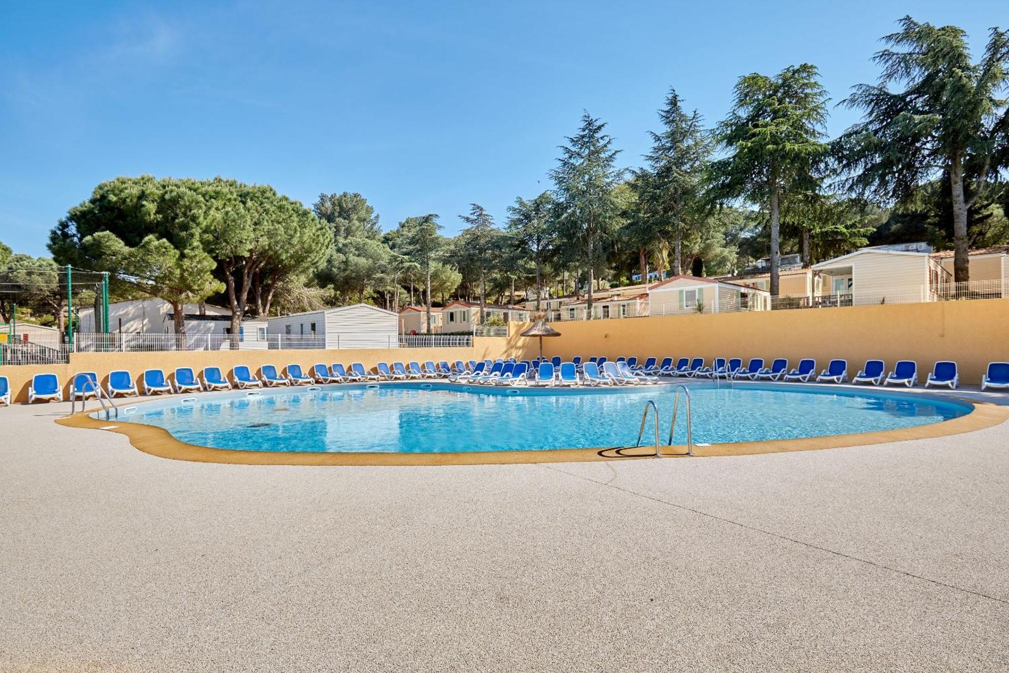 Domaine Residentiel De Plein Air Odalys La Pinede 阿格德 外观 照片
